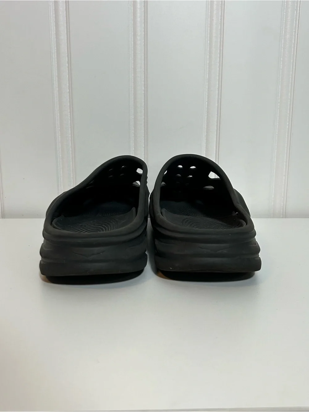 Hoka ora recovery black slide sandals